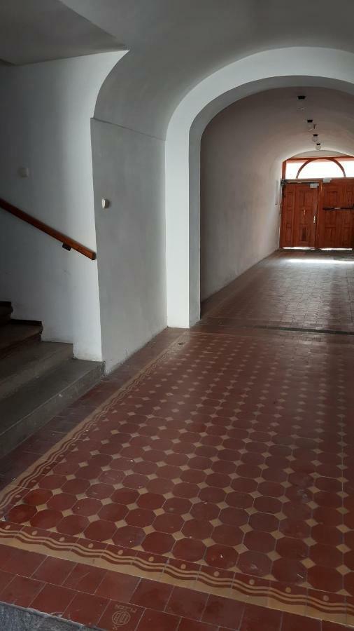Big Modern Doubleroom Near Cathedral Кошице Екстериор снимка