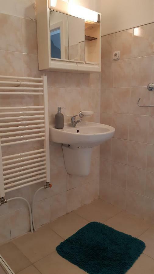 Big Modern Doubleroom Near Cathedral Кошице Екстериор снимка