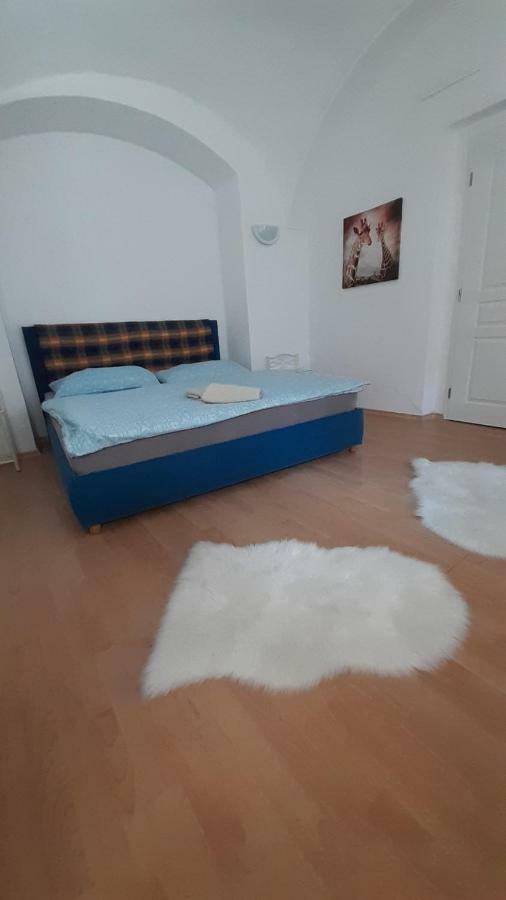 Big Modern Doubleroom Near Cathedral Кошице Екстериор снимка