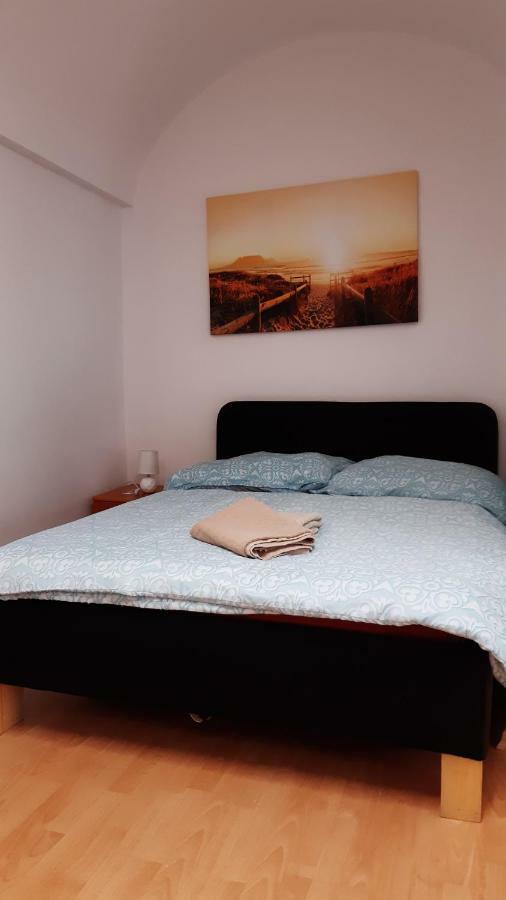 Big Modern Doubleroom Near Cathedral Кошице Екстериор снимка